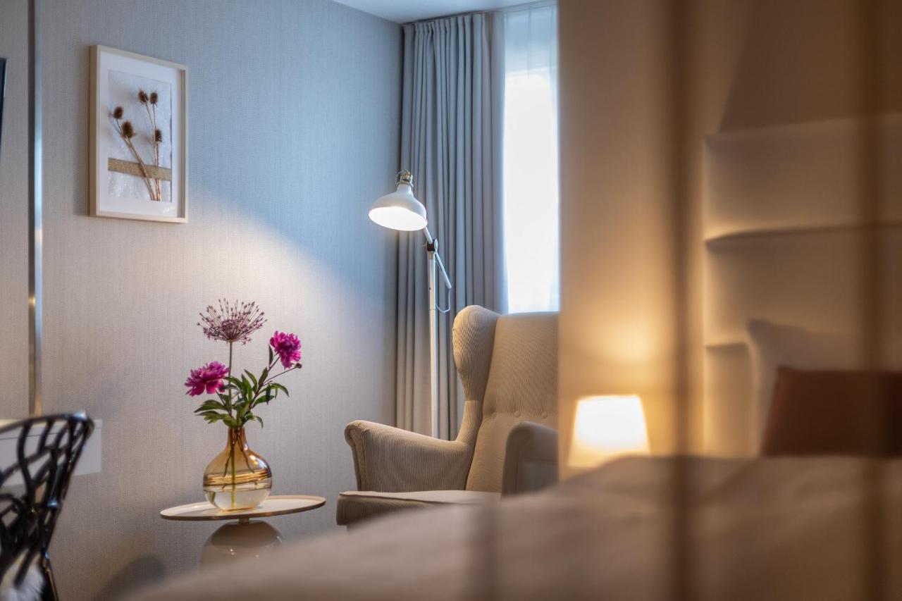Ganter Hotel & Restaurant Mohren ไรเชอเนา ภายนอก รูปภาพ