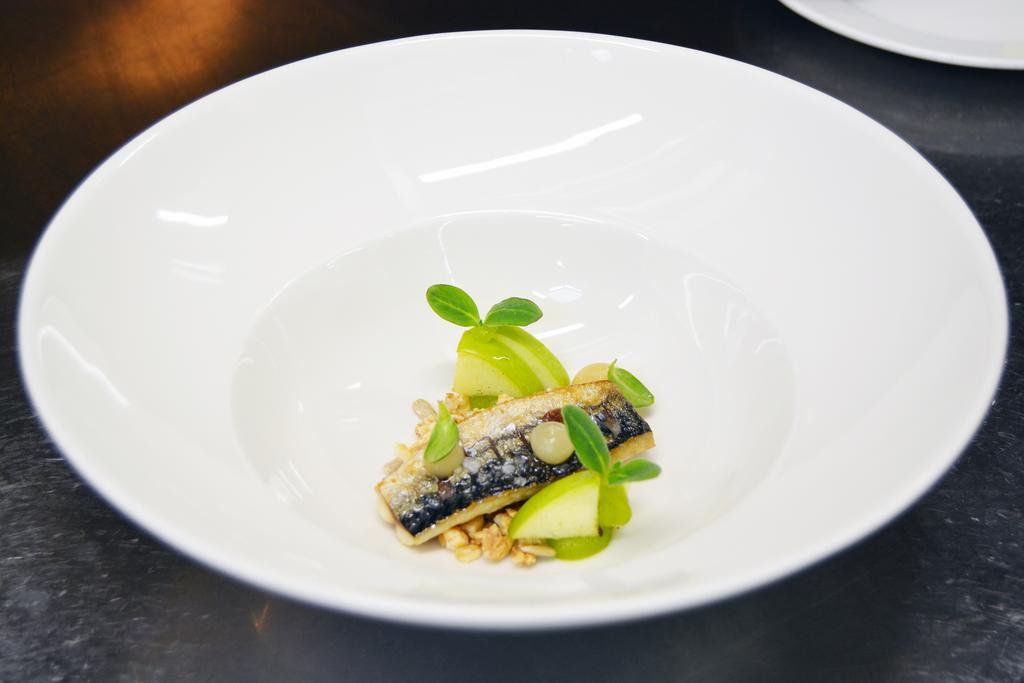 Ganter Hotel & Restaurant Mohren ไรเชอเนา ภายนอก รูปภาพ